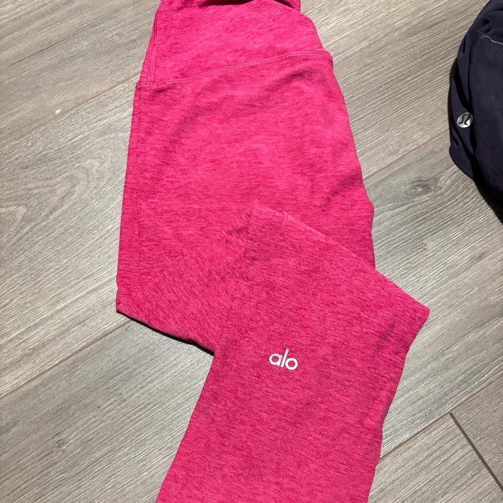 XS ALO LEGGINGS